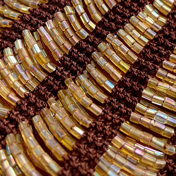 NEWPORT NEWS Small Gold Beaded Handbag - Picture 8 of 10